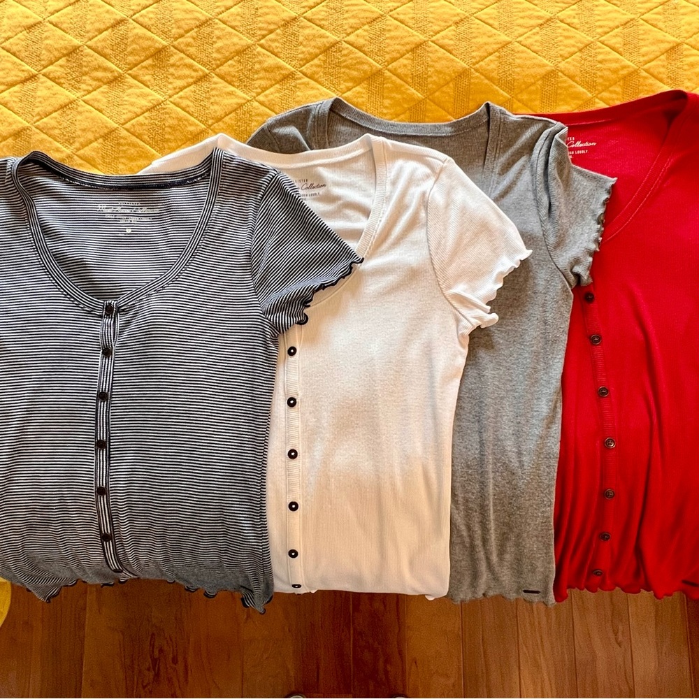 Bundle of 4 Hollister blouses perfect for Spring! Laundered but never worn!